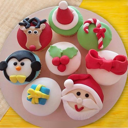 Christmas Decorative Cup Cakes	