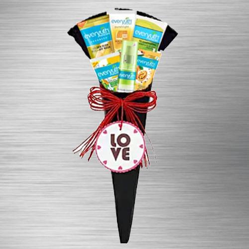 Marvelous Everyuth Face Care Hamper