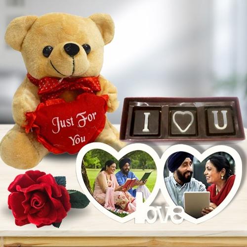 Magnificent Love You Personalized Photo Gift Combo