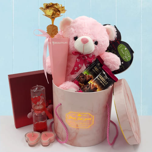Admirable Love In The Air Valentine Gift Hamper