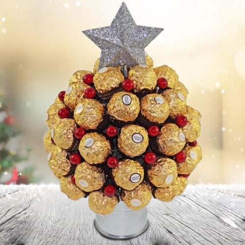 Elegant Xmas Bouquet of Ferrero Rocher