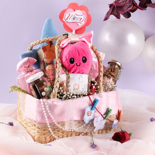 Mom to Be Basket of Joyful Surprises