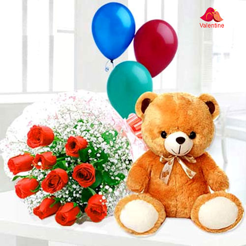 Breathtaking Combo of Plush Teddy with Rose Bouquet & Balloons