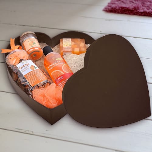 Appealing Bodyherbals Orange Surprise Bathing Set