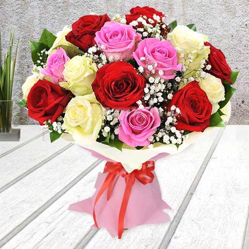 Lovely Season's Finest Choice Mixed Rose Bouquet