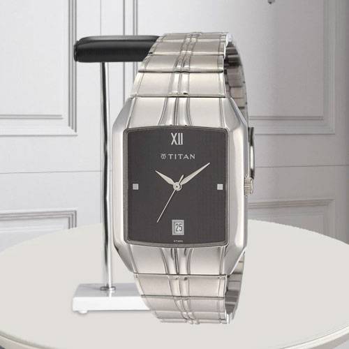 Marvelous Titan Karishma Analog Mens Watch