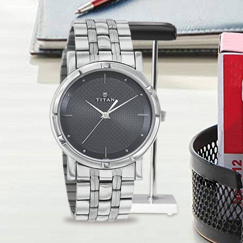 Wonderful Titan Karishma Analog Mens Watch