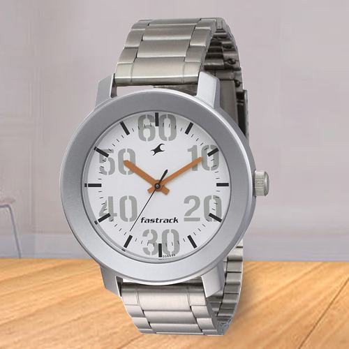 Amazing Fastrack Casual Analog Mens Watch